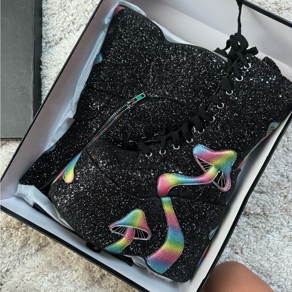 Club Exx Mushroom Platforms